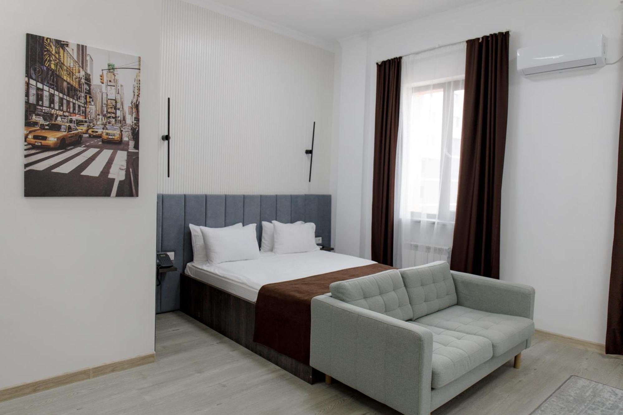 Infinity Plaza Block 1 Hotel Atyraū Eksteriør billede