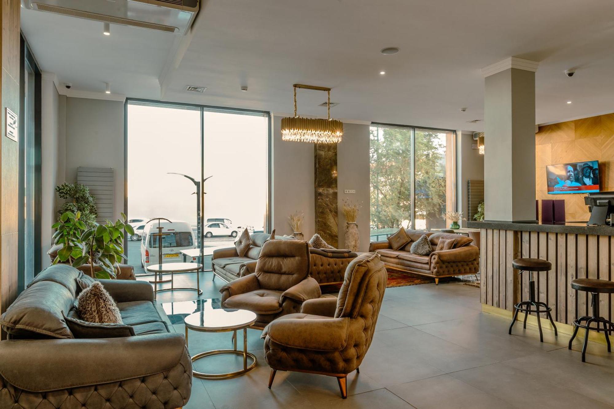Infinity Plaza Block 1 Hotel Atyraū Eksteriør billede