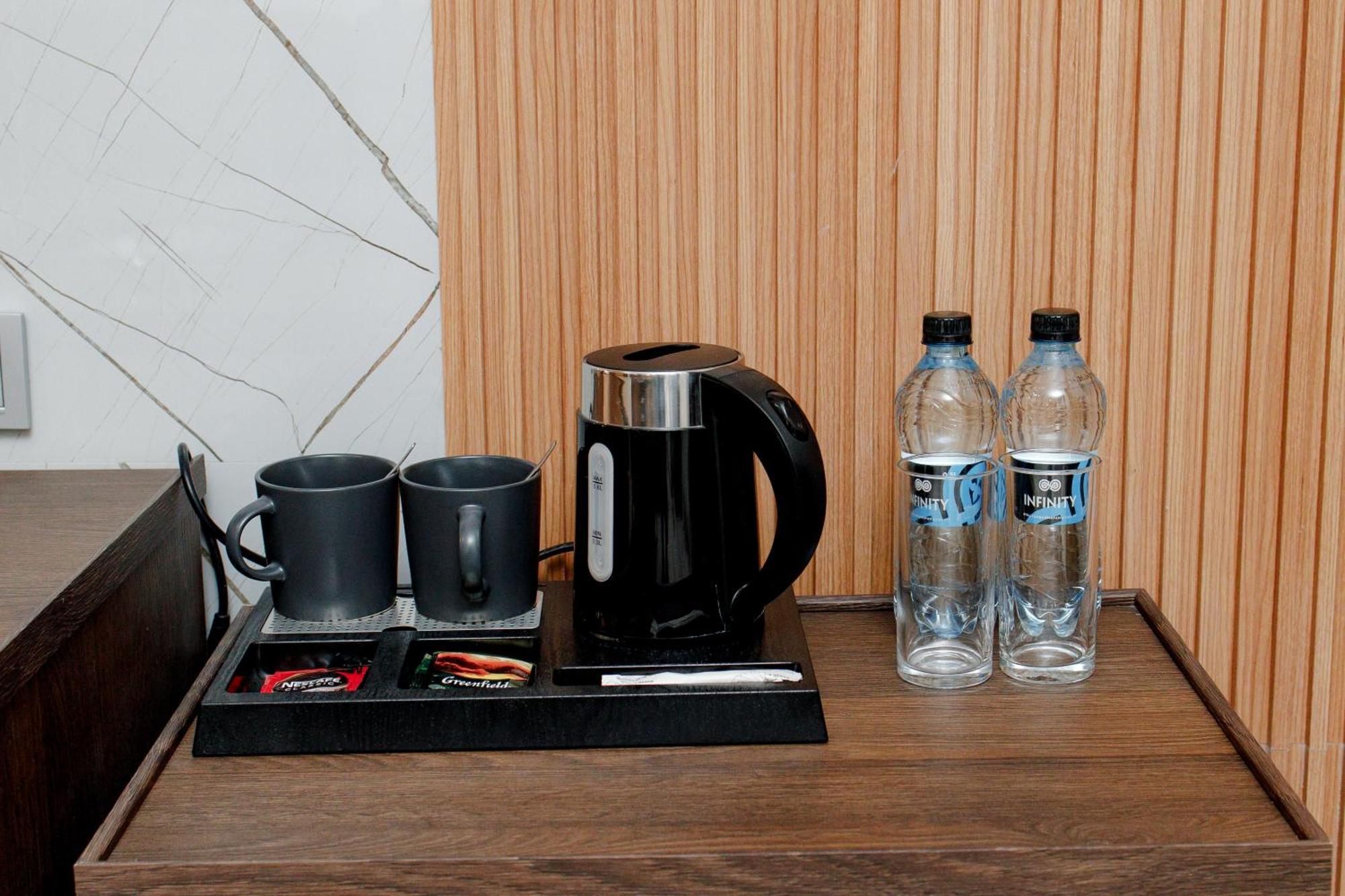 Infinity Plaza Block 1 Hotel Atyraū Eksteriør billede