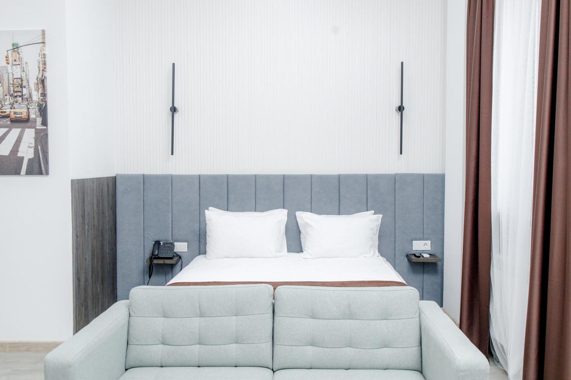 Infinity Plaza Block 1 Hotel Atyraū Eksteriør billede
