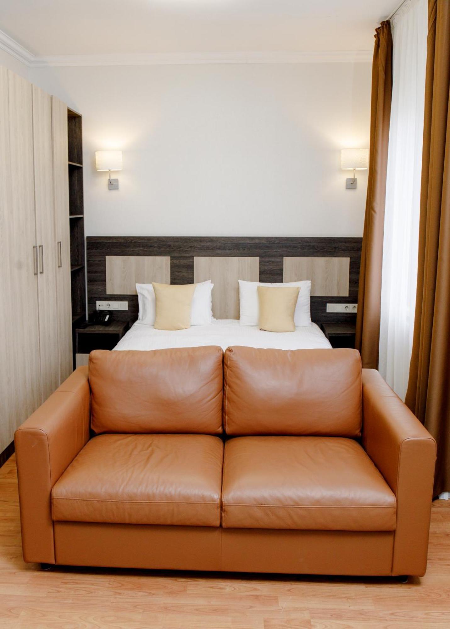 Infinity Plaza Block 1 Hotel Atyraū Eksteriør billede